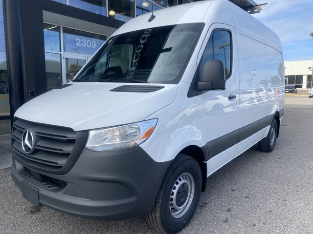 2025 Mercedes-Benz Sprinter Cargo Van Base's photo