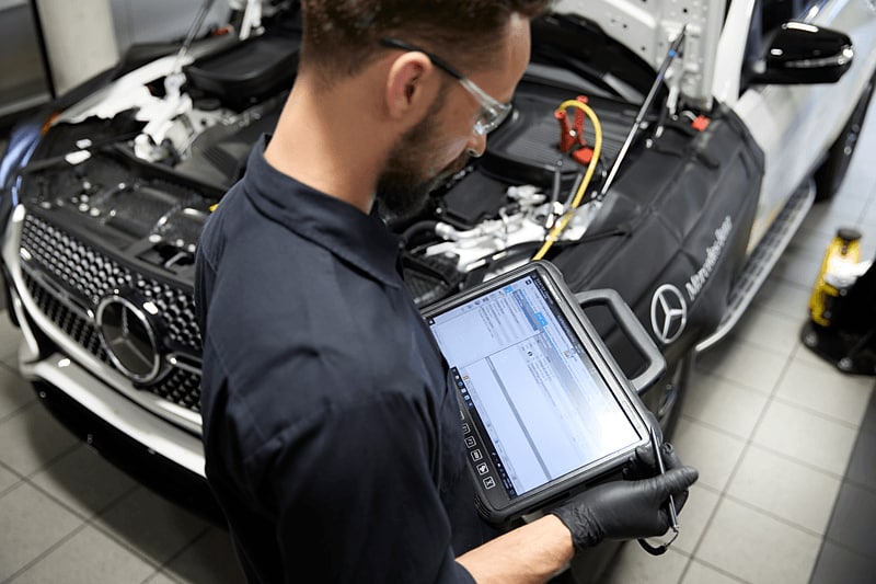  Family riding in vehicle