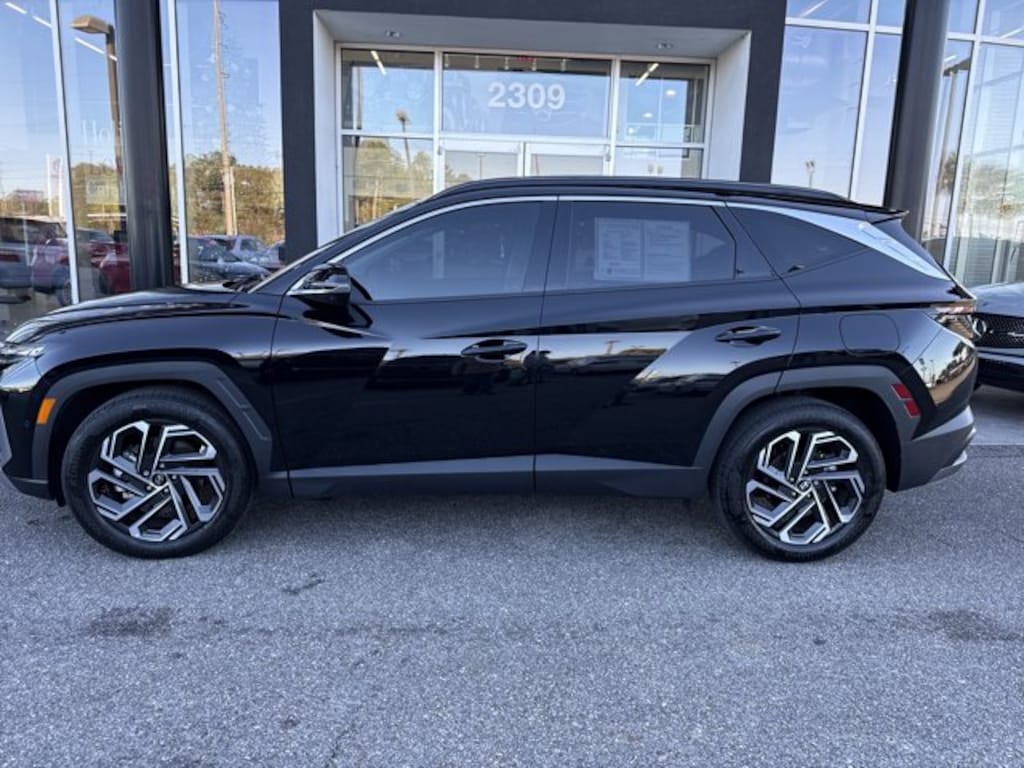 Used 2025 Hyundai Tucson Limited SUV