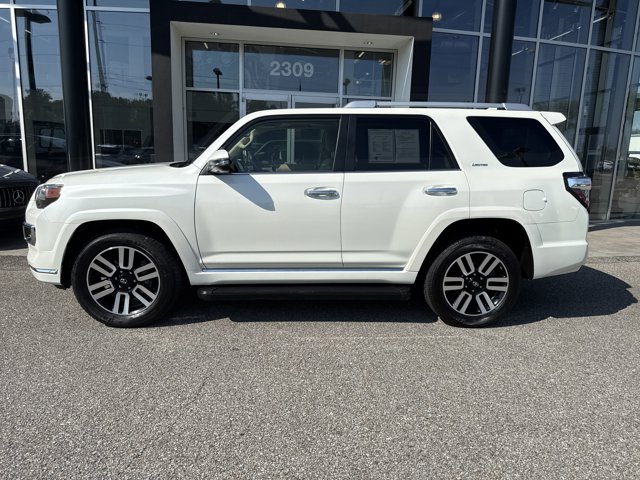 2023 Toyota 4Runner Limited photo 2