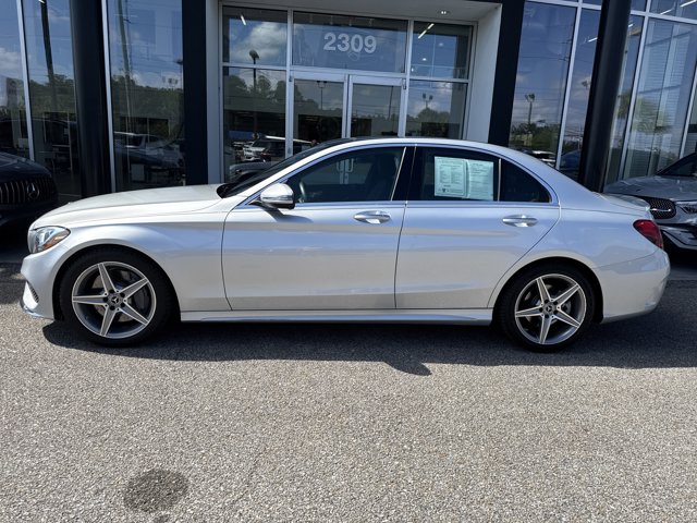 2017 Mercedes Benz C 300 photo 2