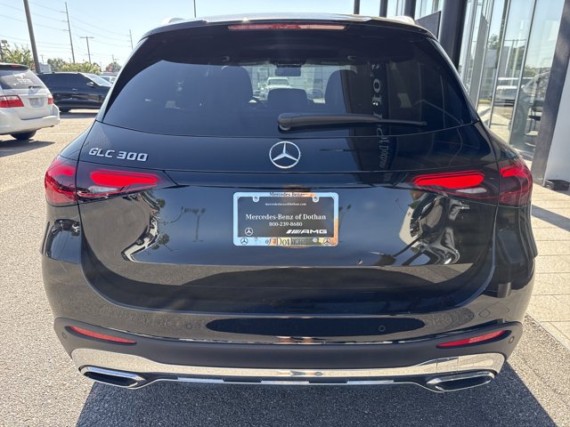 2026 Mercedes Benz GLC 300 photo 3