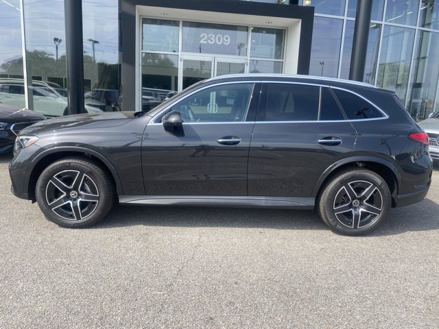 2025 Mercedes Benz GLC 300 4MATIC photo 2