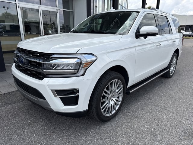 2024 Ford Expedition Limited's photo