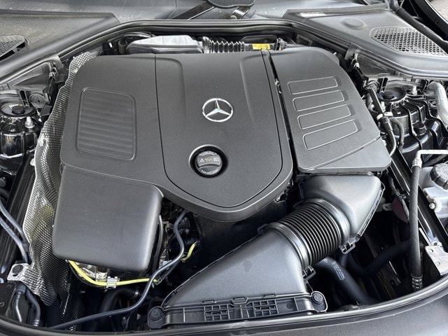 2025 Mercedes-Benz E-Class E350 - Photo 16