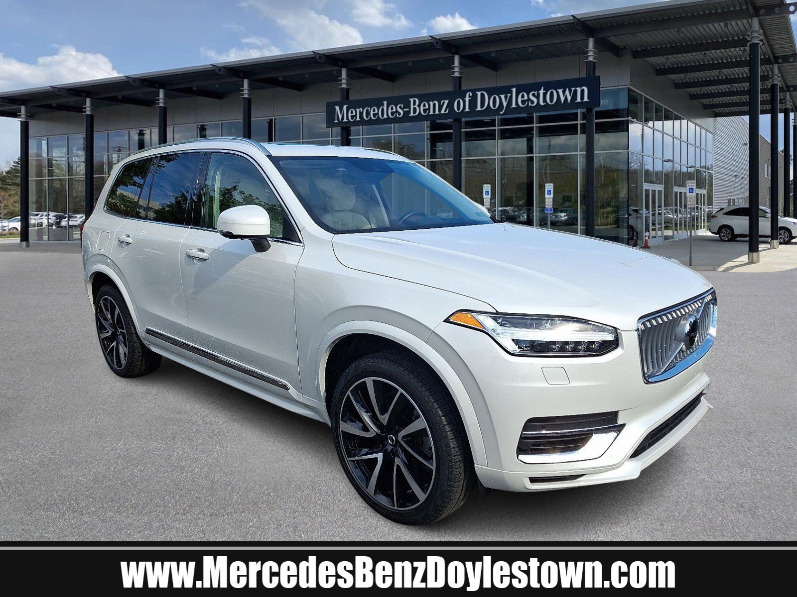 2022 Volvo XC90 T8 Recharge Inscrpt Exprsn Ex Rng 6 Pass's photo
