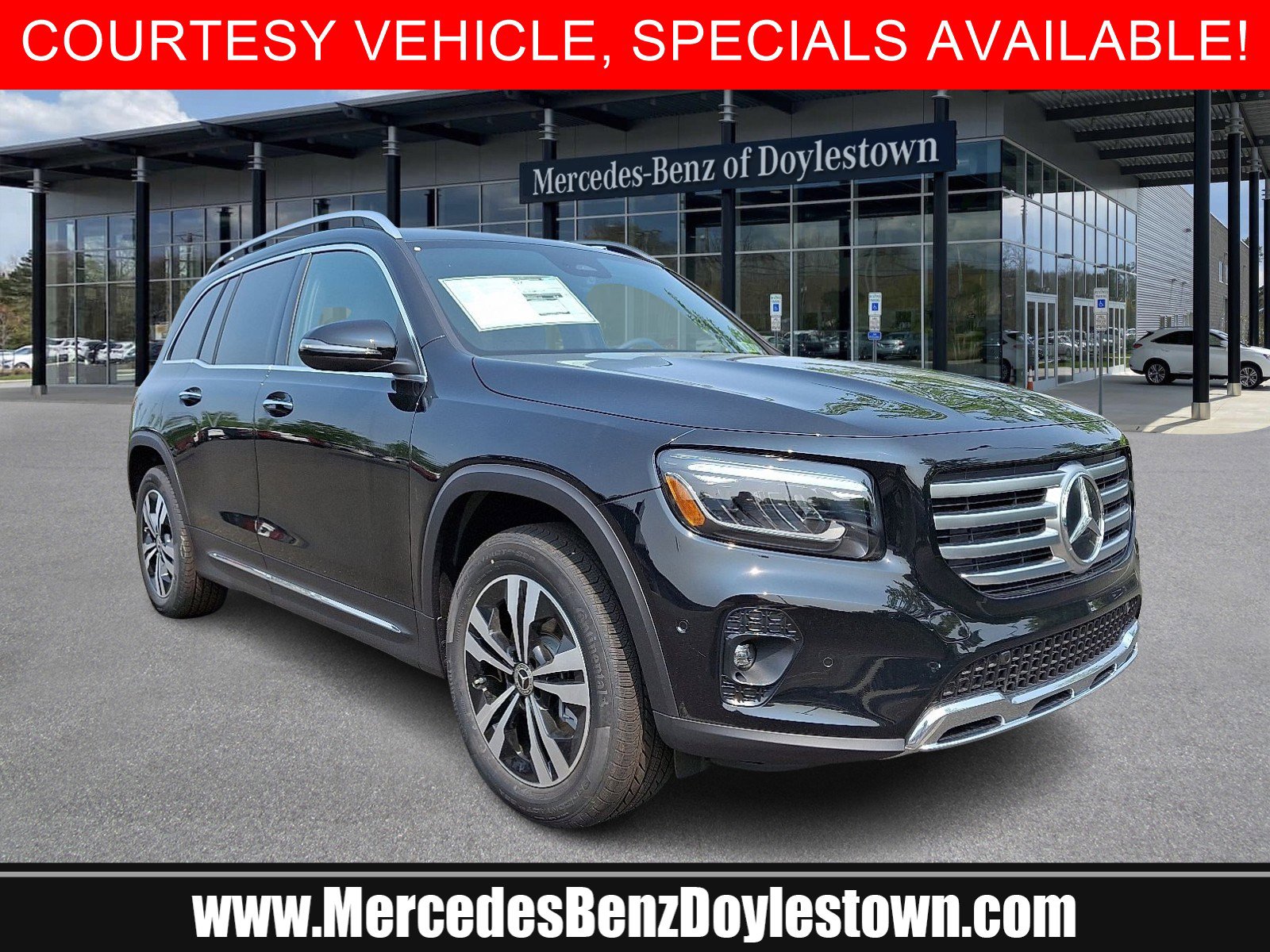 2025 Mercedes-Benz GLB Base's photo