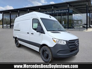 2025 Mercedes-Benz Sprinter 2500 Standard Roof 4-Cyl Diesel Full-size Cargo Van