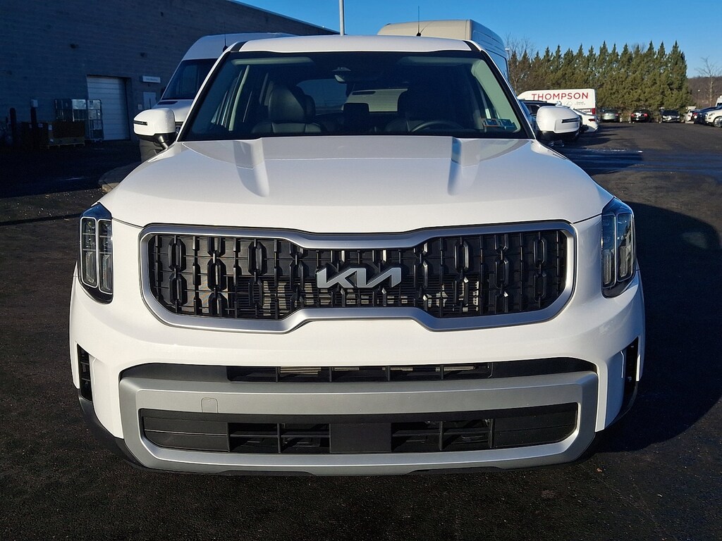 Used 2025 Kia Telluride LX SUV