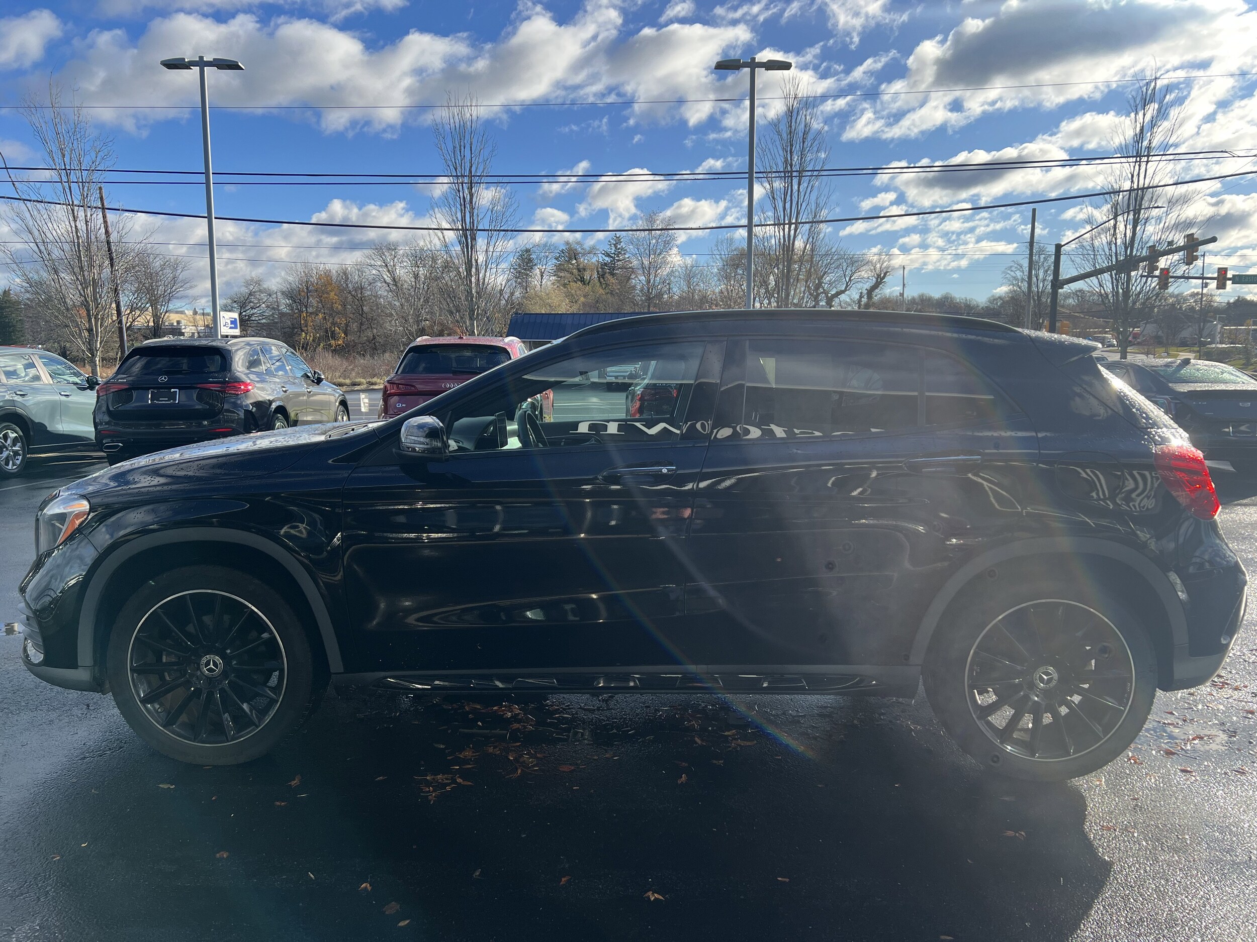 2019 Mercedes Benz GLA 250 4MATIC photo 2