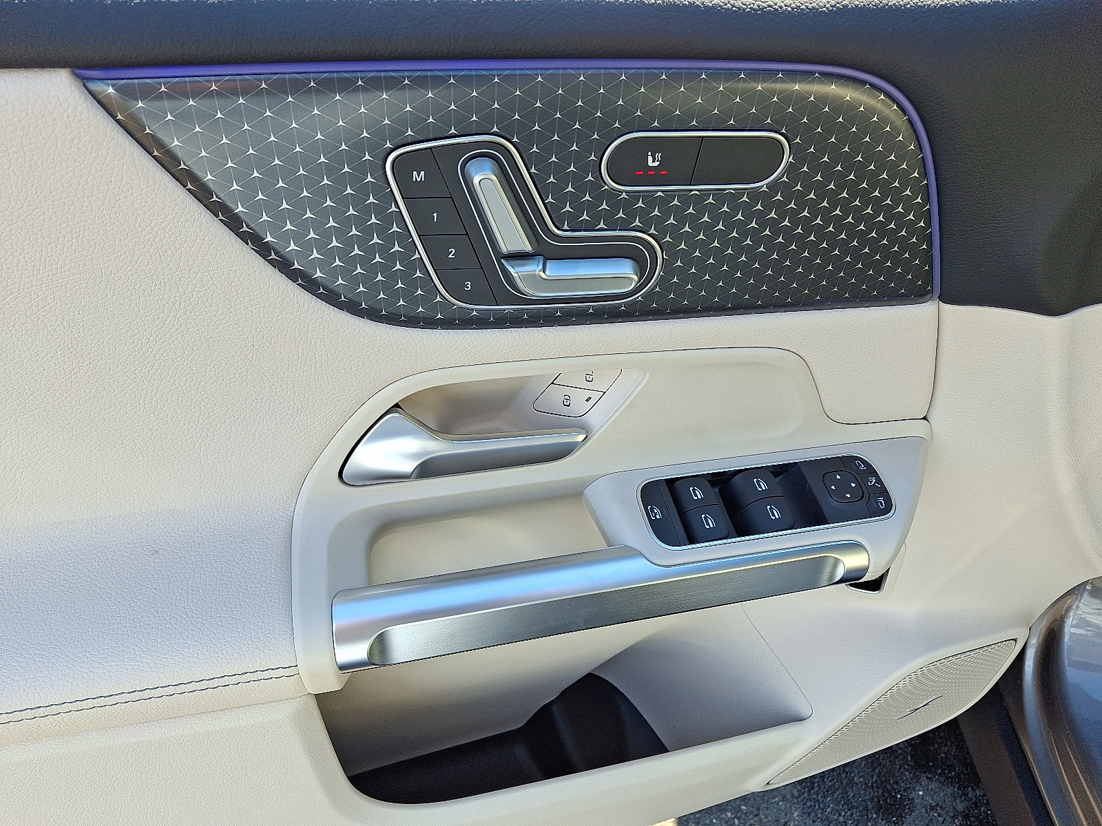 2026 Mercedes-Benz GLB GLB 250 - Photo 10