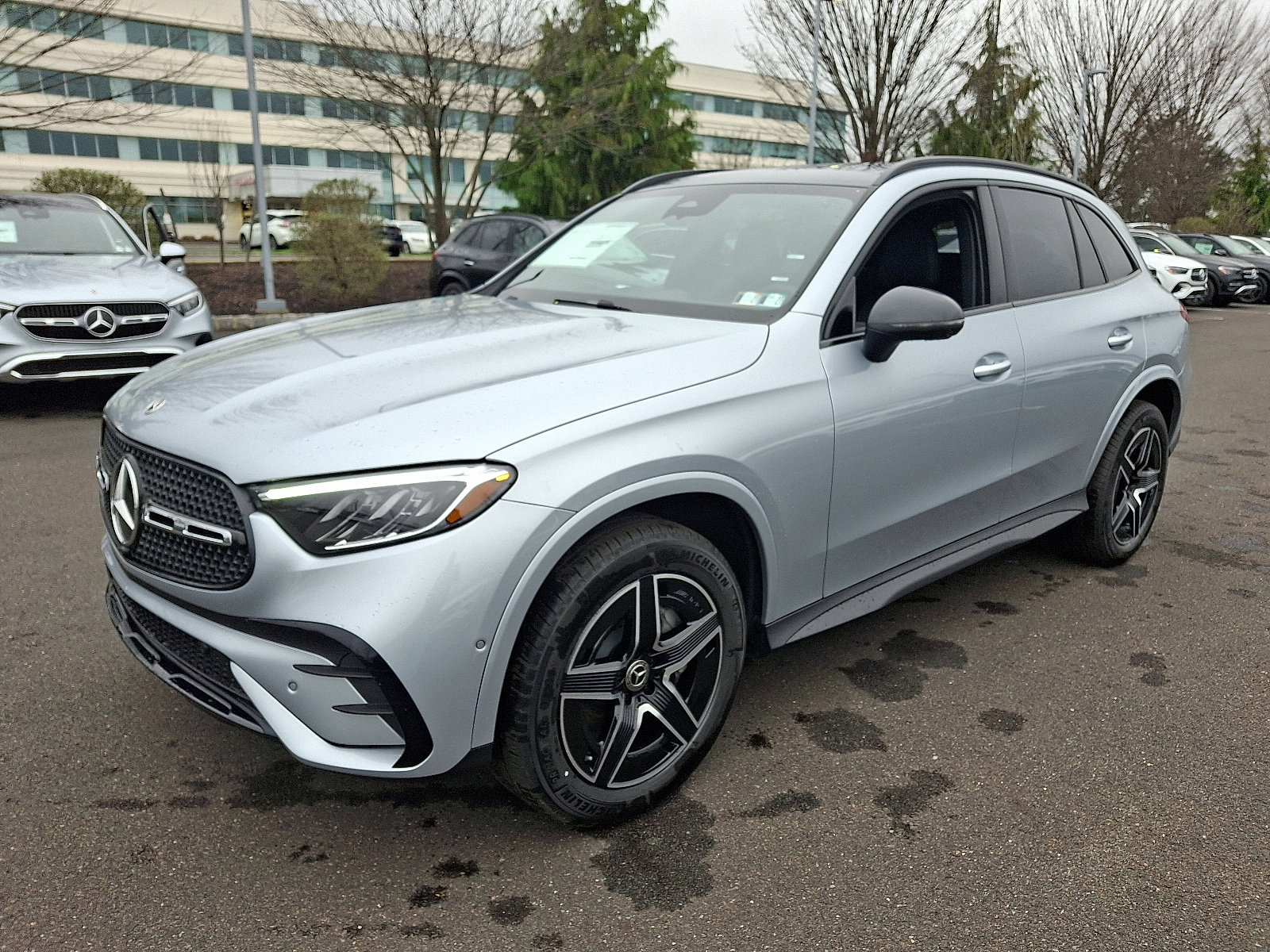 2026 Mercedes-Benz GLC Base - Photo 3