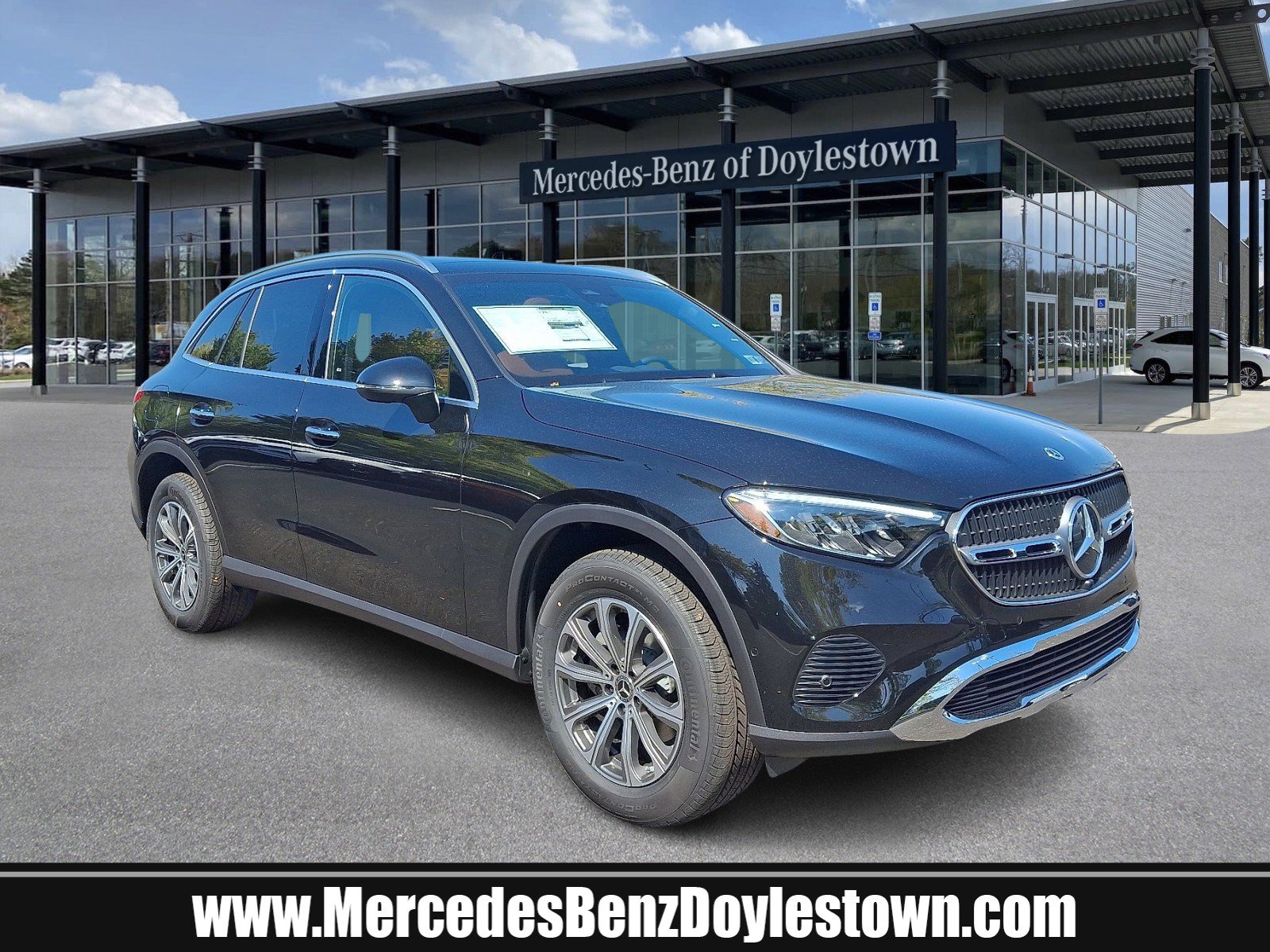 2026 Mercedes-Benz GLC Base's photo