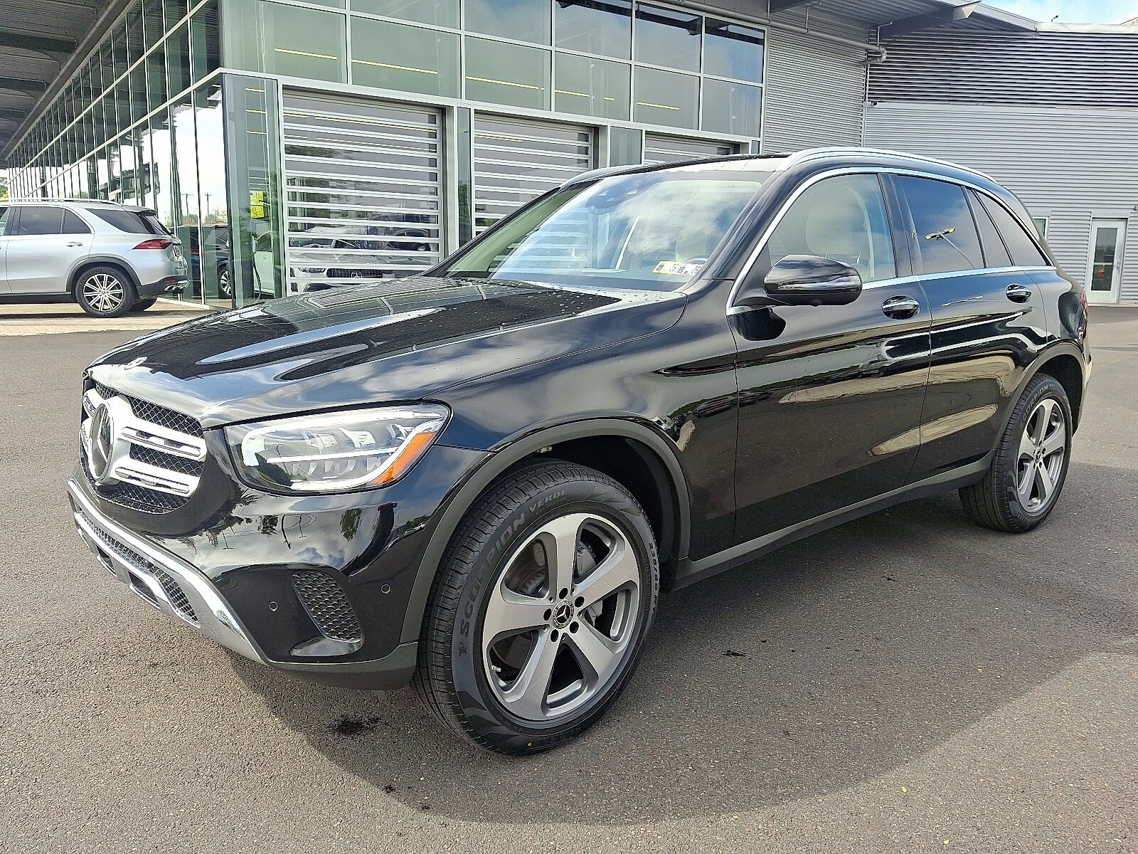 2022 Mercedes Benz GLC 300 4MATIC photo 3