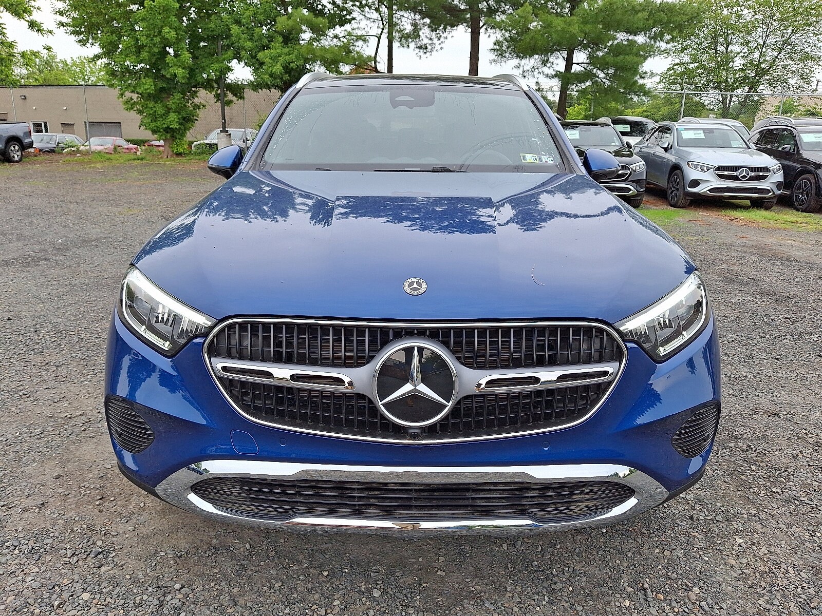 2025 Mercedes Benz GLC 300 4MATIC photo 2