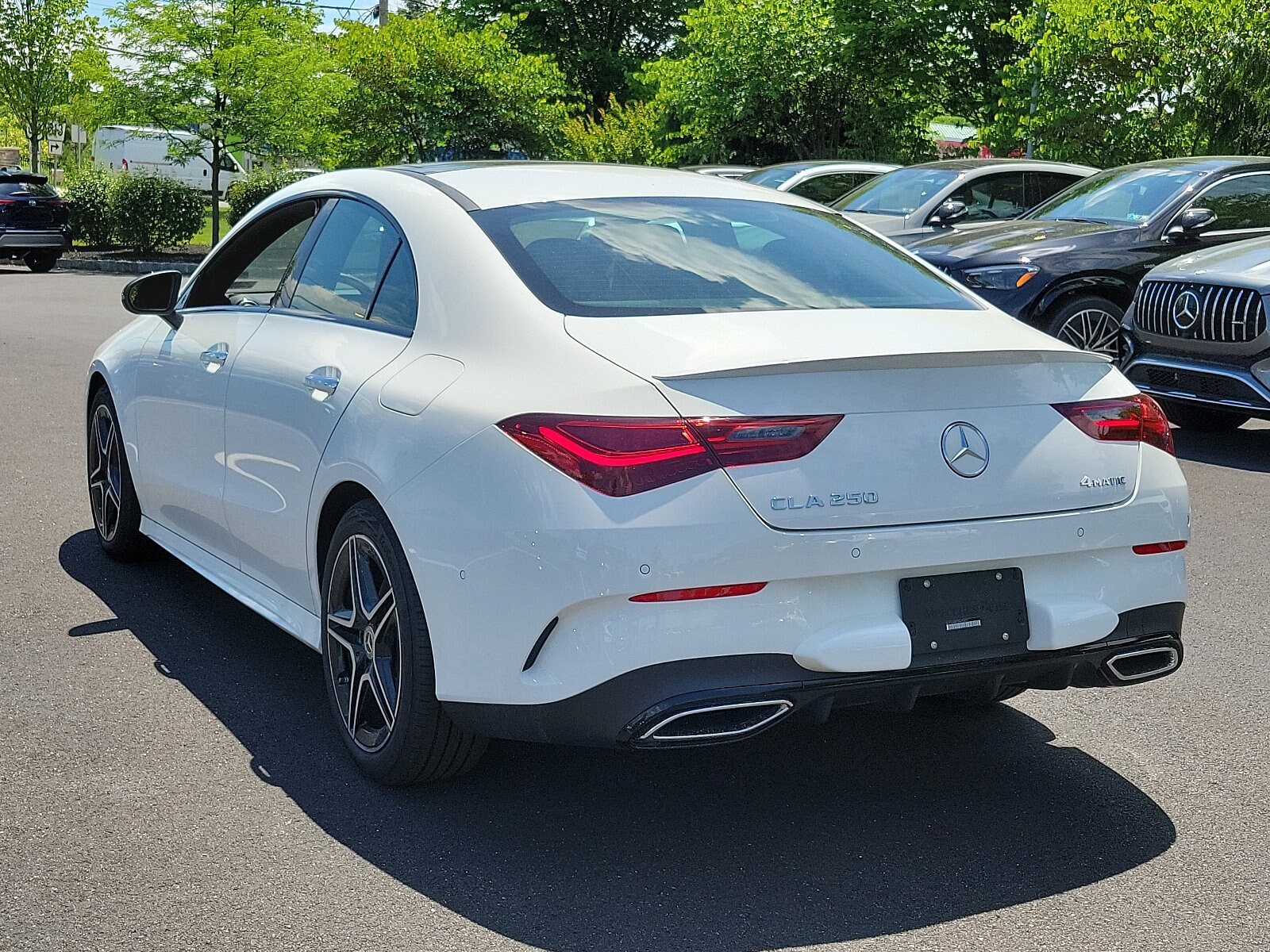 2025 Mercedes Benz CLA 250 4MATIC photo 4