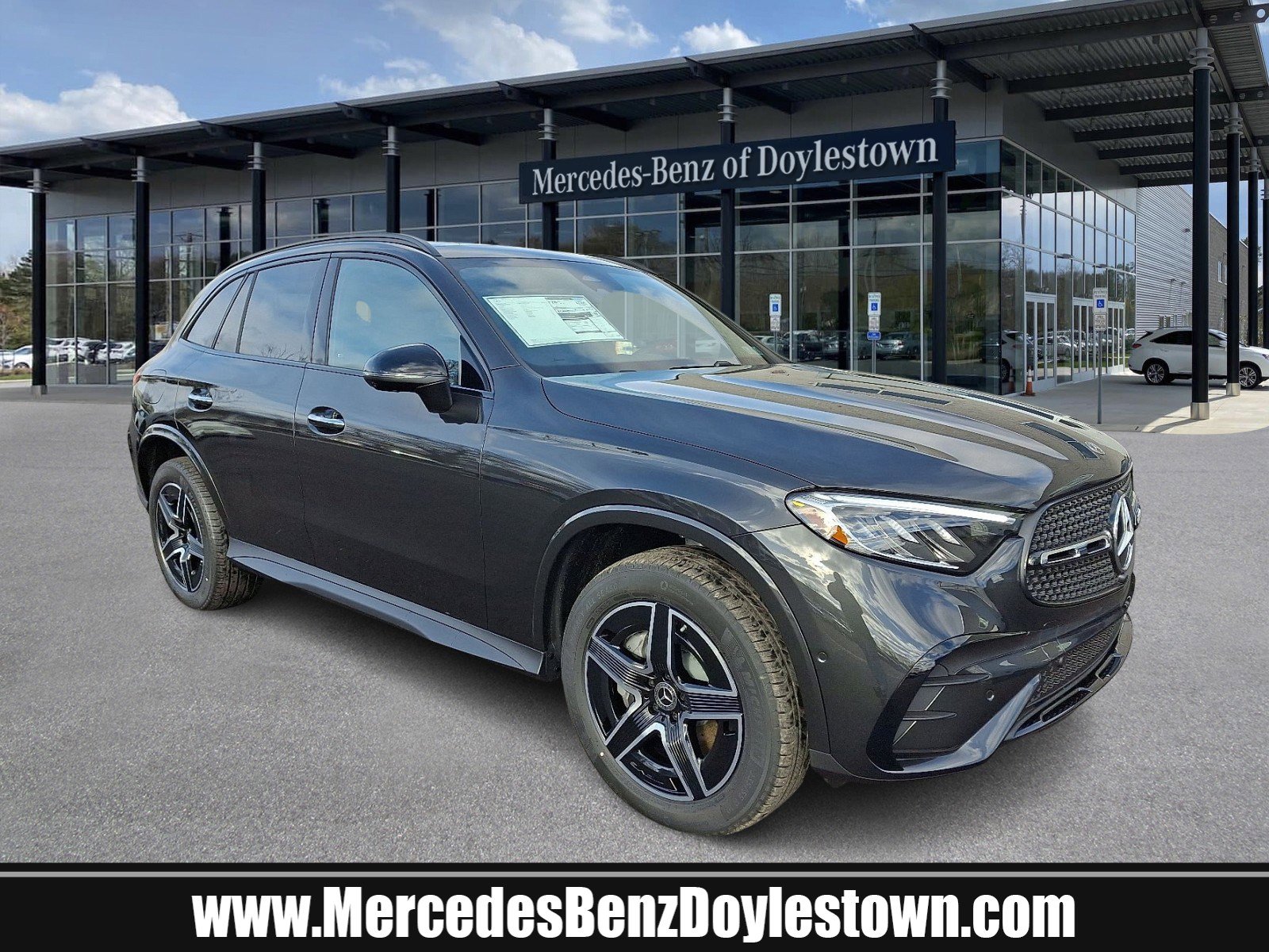 2026 Mercedes-Benz GLC Base's photo