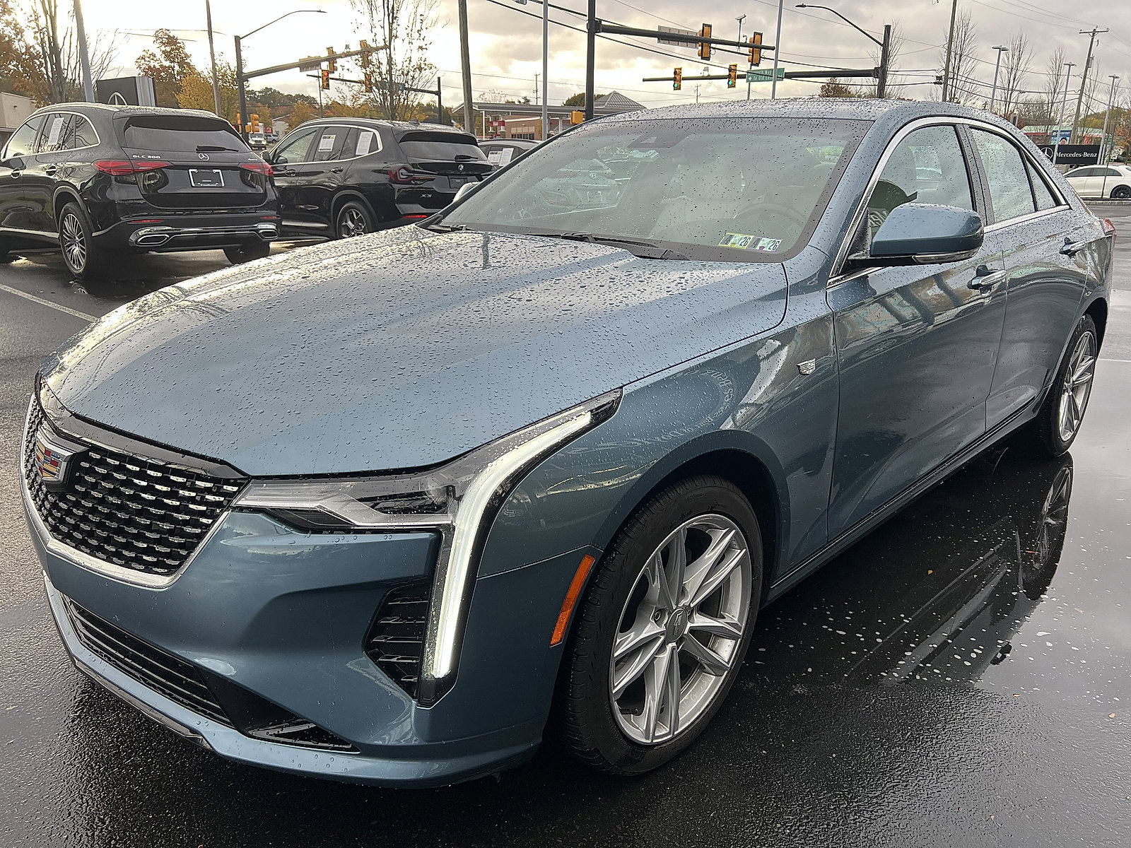 2024 Cadillac CT4 Luxury photo 3