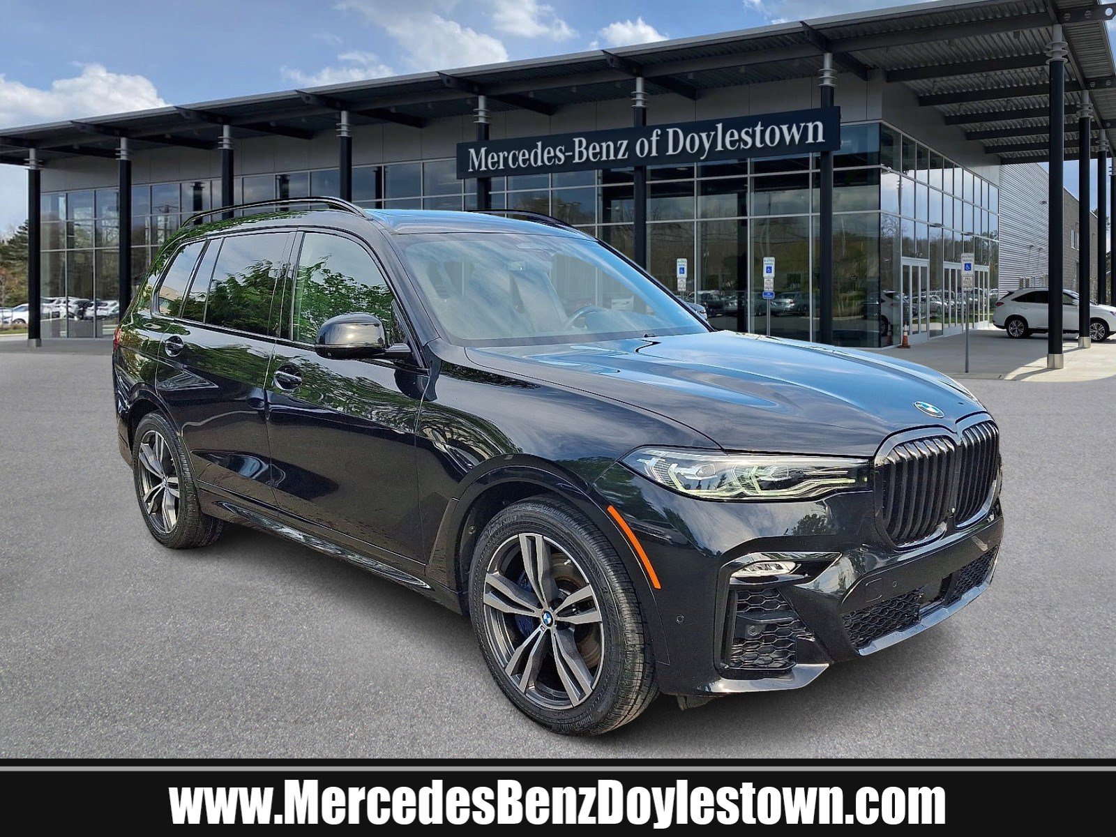 2021 BMW X7 xDrive40i's photo