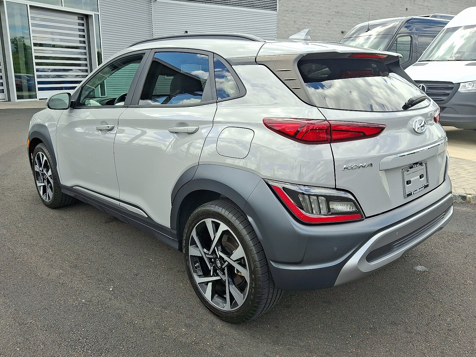 2022 Hyundai Kona Limited photo 4