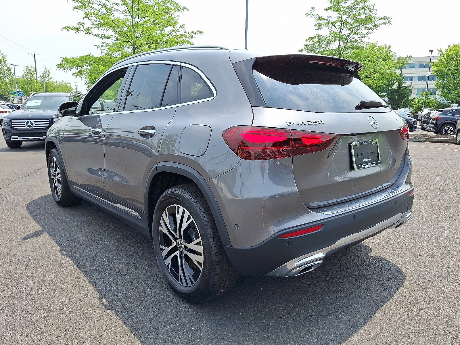 2025 Mercedes Benz GLA 250 4MATIC photo 4