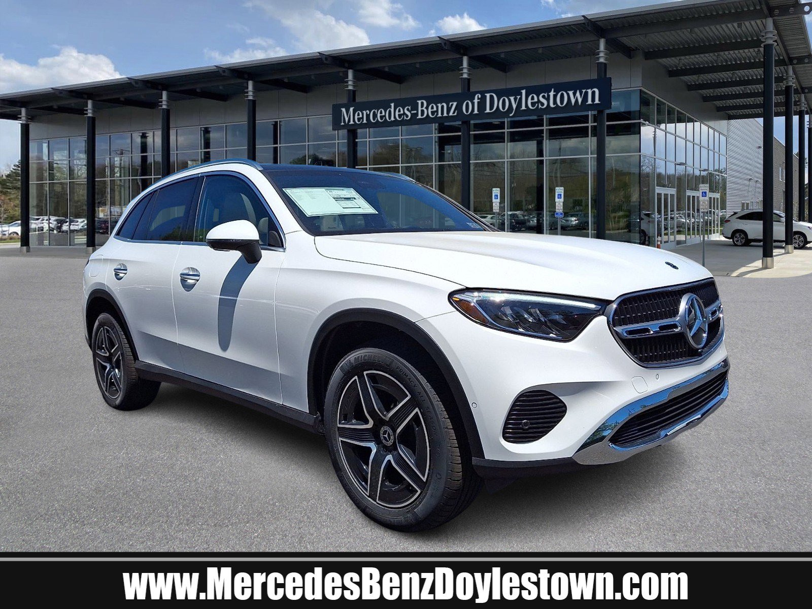 2026 Mercedes-Benz GLC GLC 300 4MATIC's photo