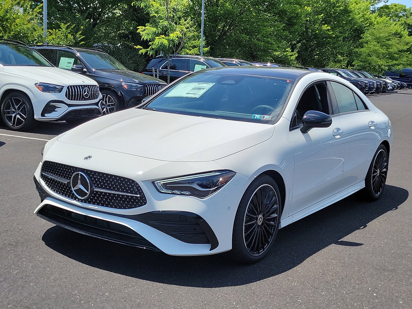 2025 Mercedes Benz CLA 250 4MATIC photo 3