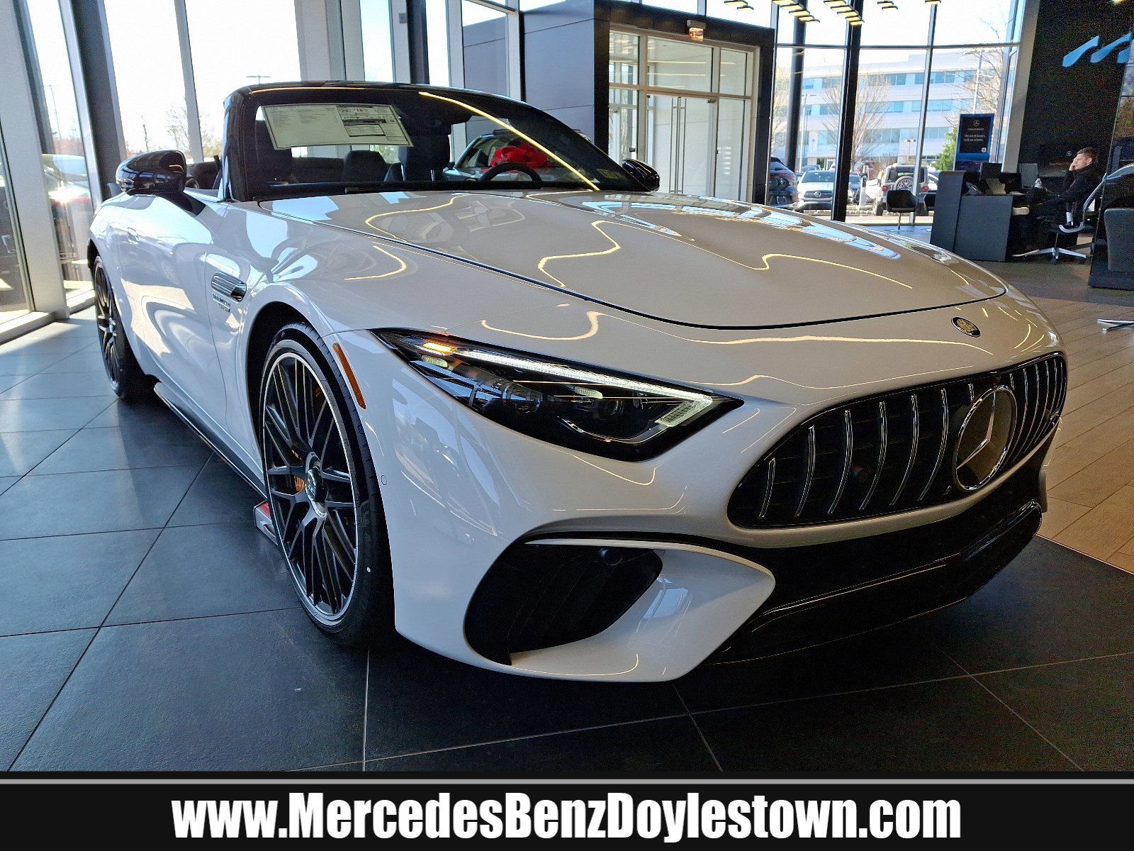 2025 Mercedes-Benz SL Mercedes-AMG's photo