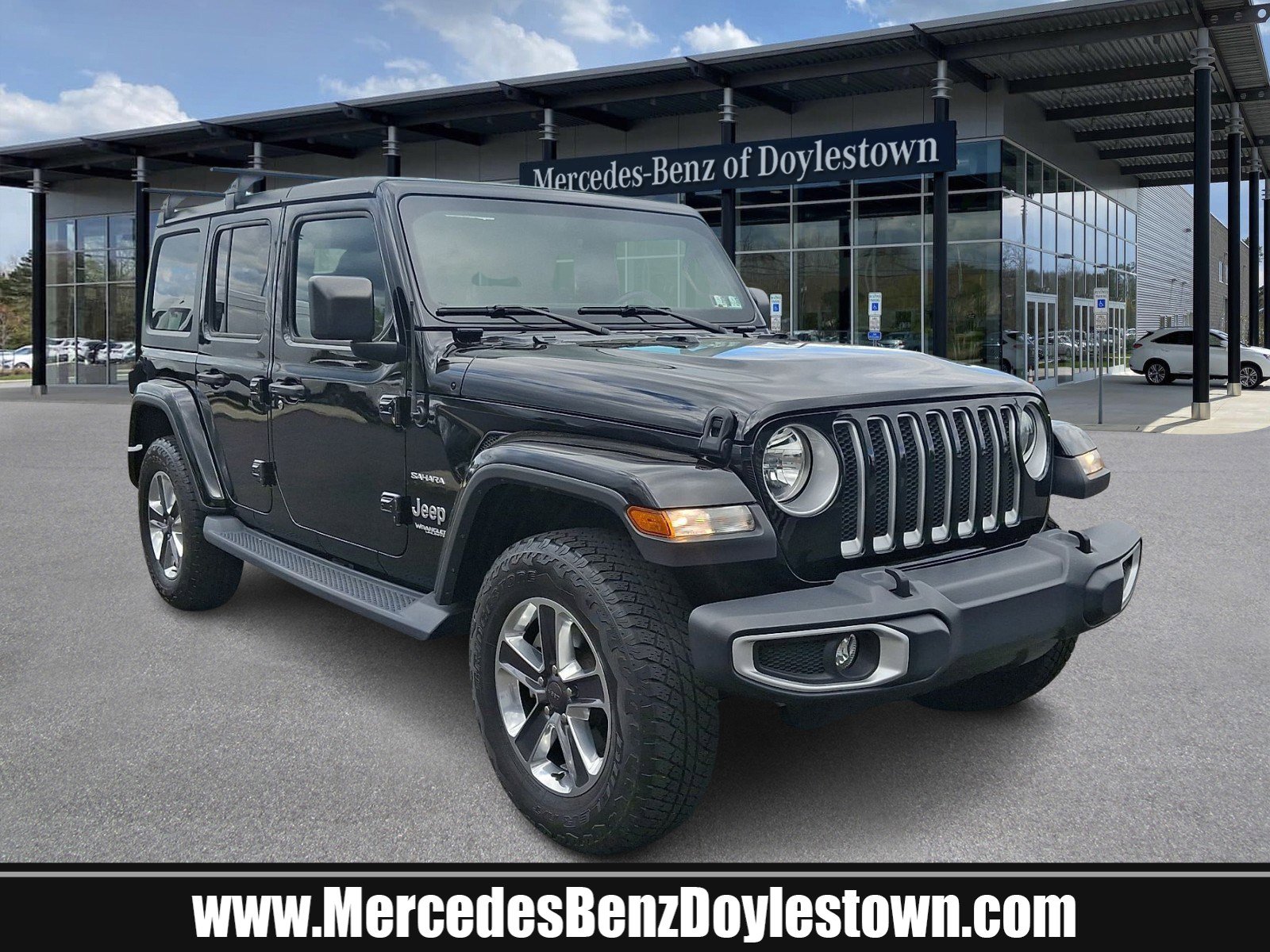 2019 Jeep Wrangler Sahara's photo