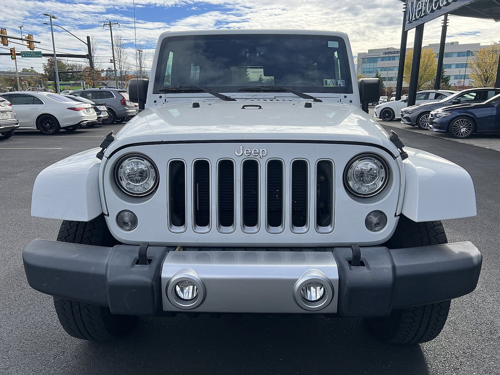 2018 Jeep Wrangler Unlimited Sahara photo 2