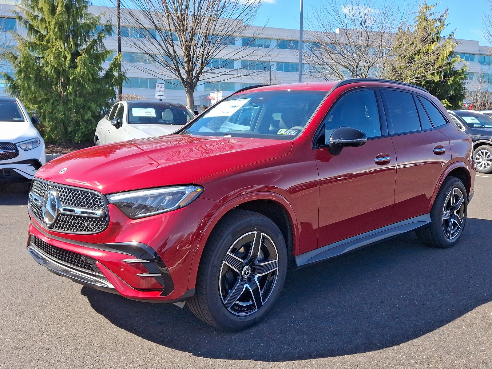2025 Mercedes Benz GLC 300 4MATIC photo 3