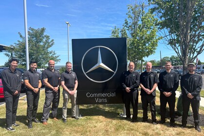 Staff member Commercial Vans Team from ID_7f2cf48bdd03