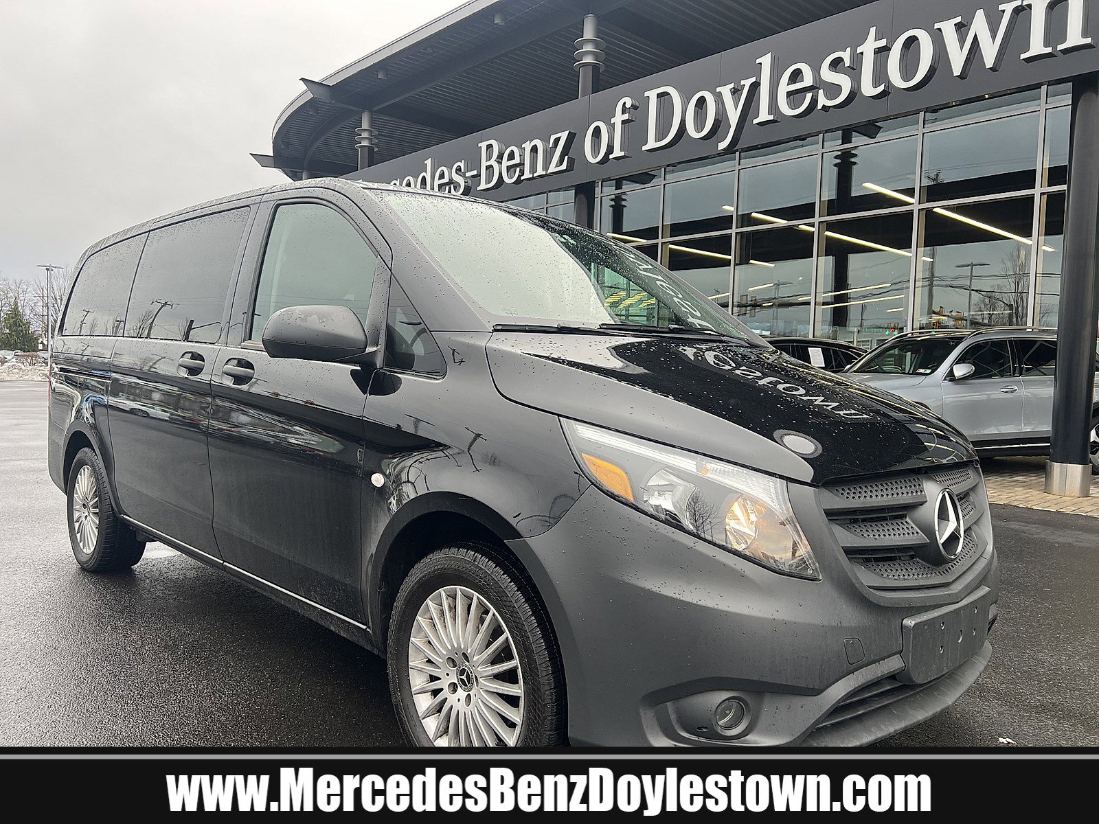 2021 Mercedes-Benz Metris Passenger Van Base's photo