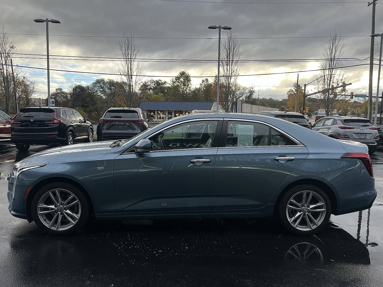 2024 Cadillac CT4 Luxury photo 4