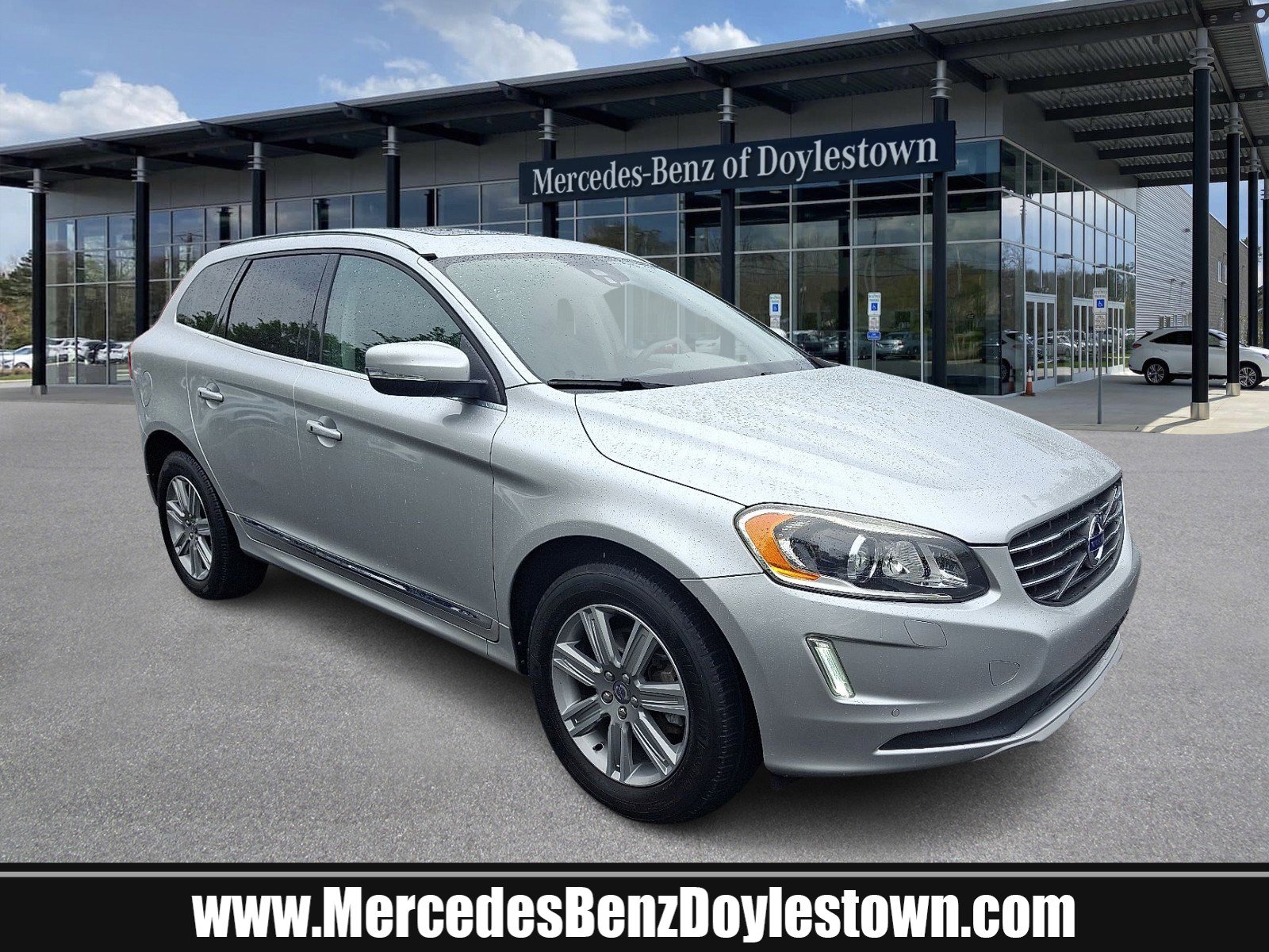 2017 Volvo XC60 T5 AWD Inscription's photo