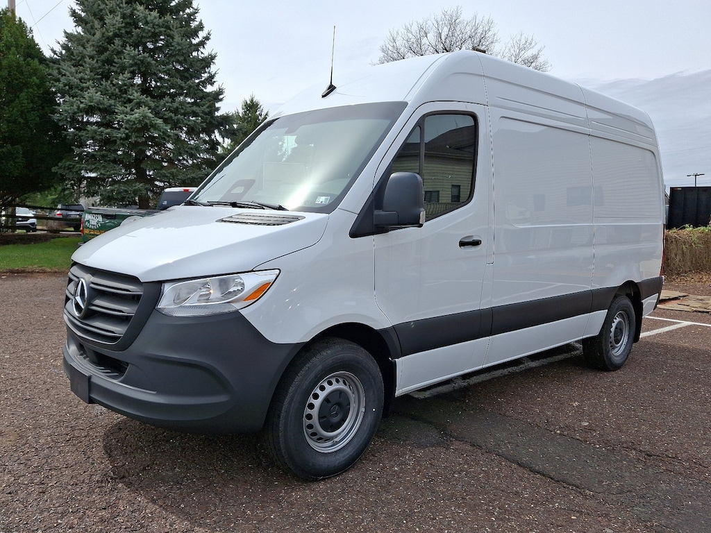 New 2025 Mercedes-Benz Sprinter 2500 Standard Roof 4-Cyl Diesel HO Full-size Cargo Van