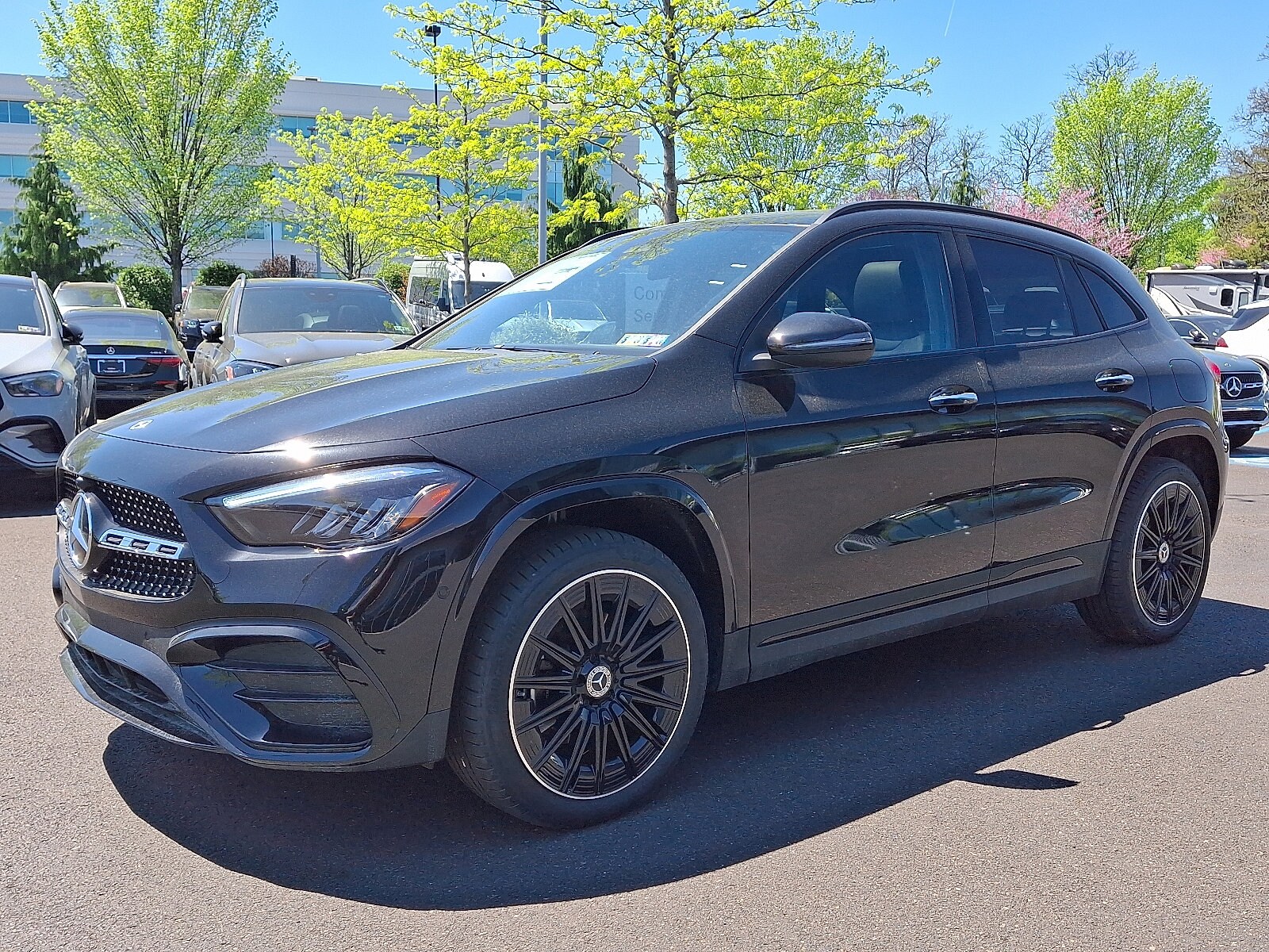 2025 Mercedes Benz GLA 250 4MATIC photo 3