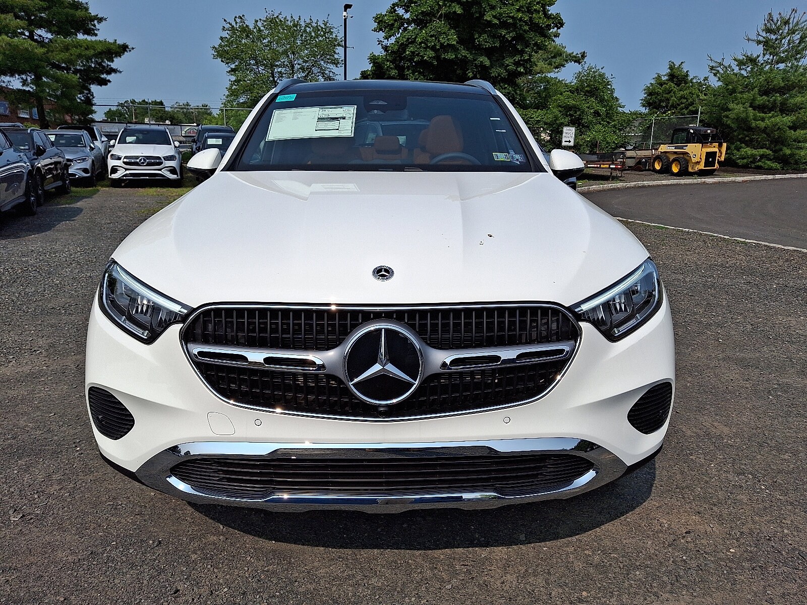 2025 Mercedes Benz GLC 300 4MATIC photo 2
