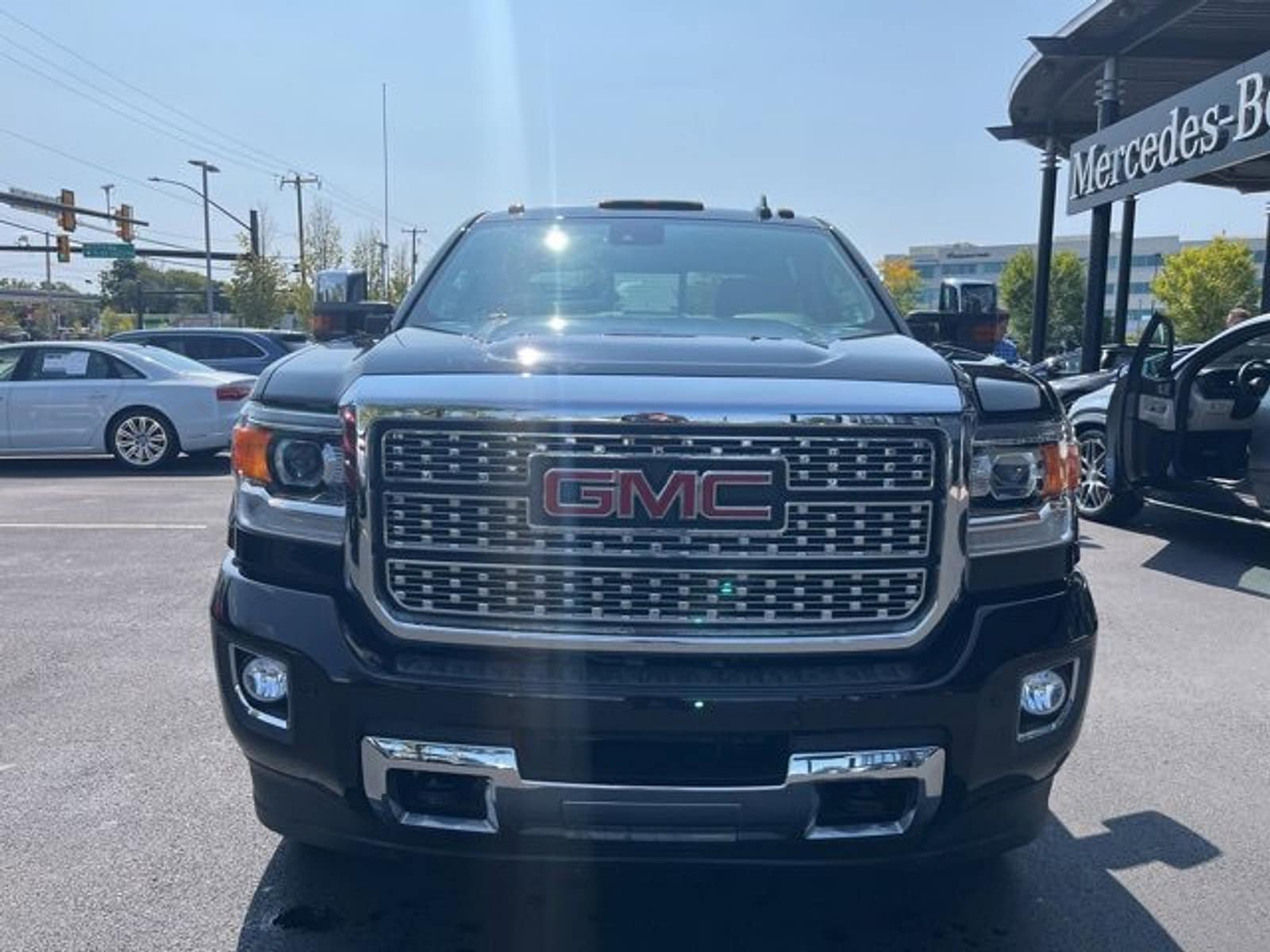 Used 2018 GMC Sierra 2500 Denali HD Denali with VIN 1GT12UEG3JF197692 for sale in Doylestown, PA