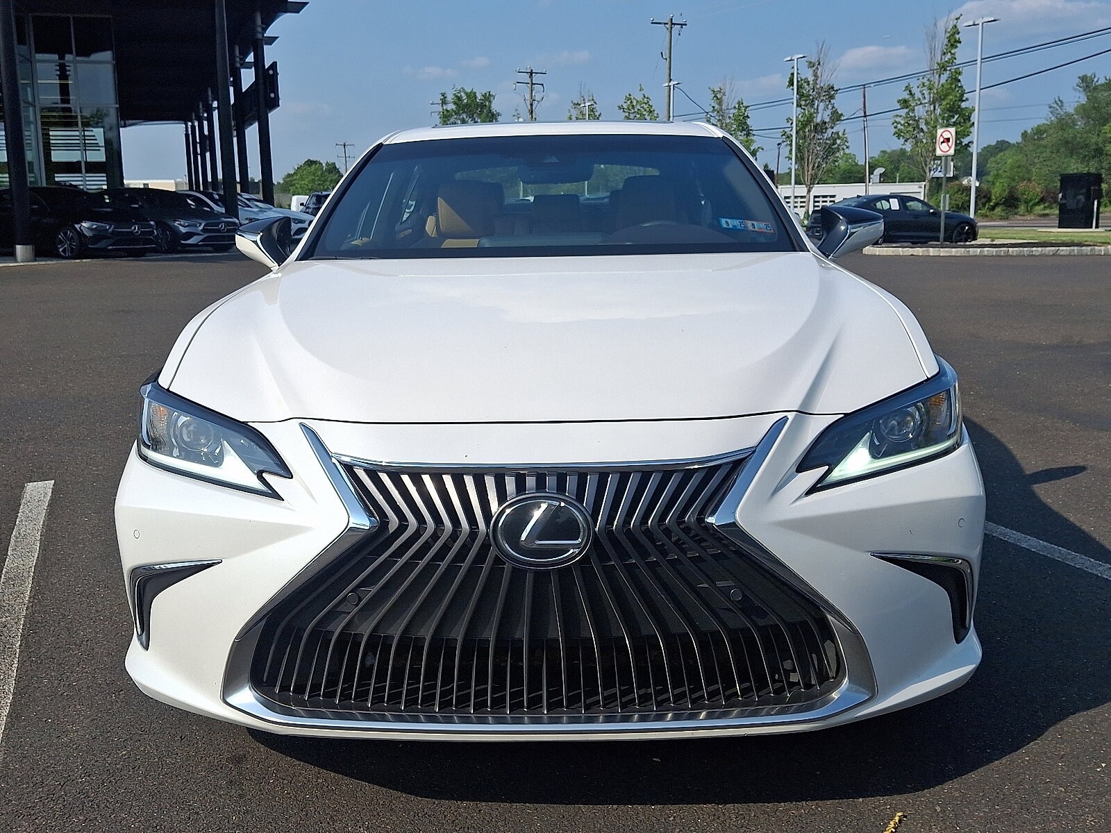 2021 Lexus ES 350 photo 2