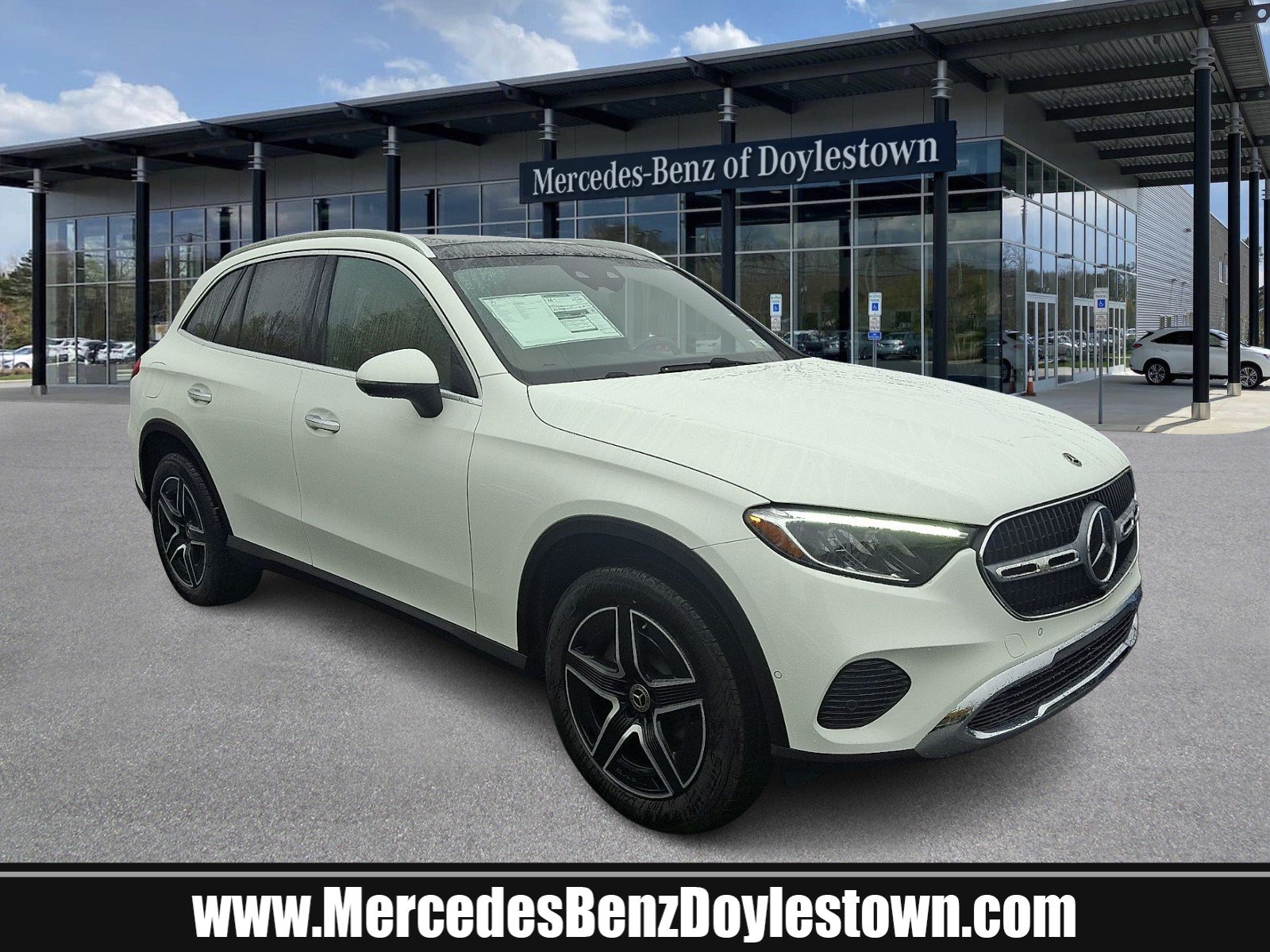 2027 Mercedes-Benz GLC Base