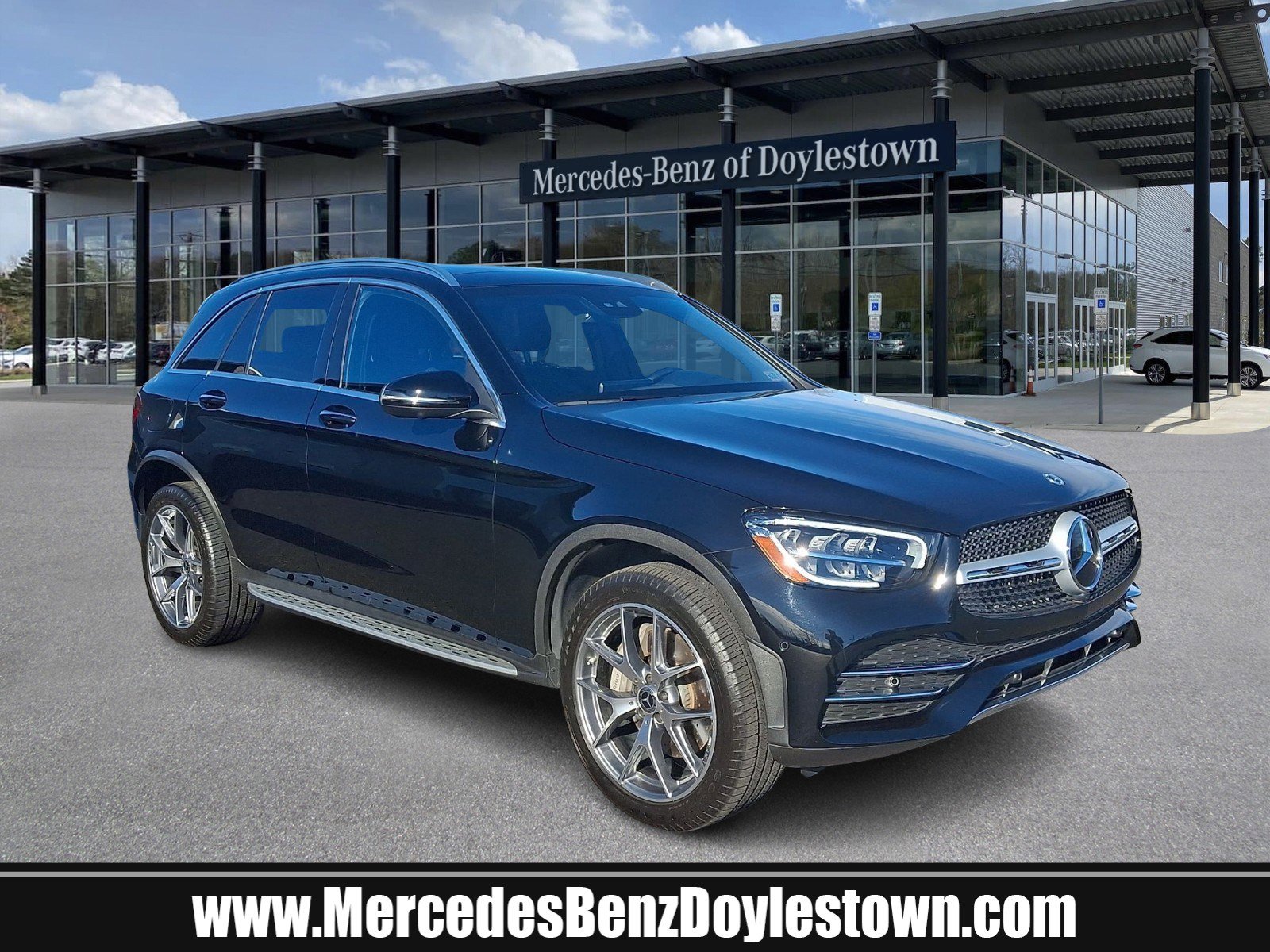 2022 Mercedes-Benz GLC GLC300's photo