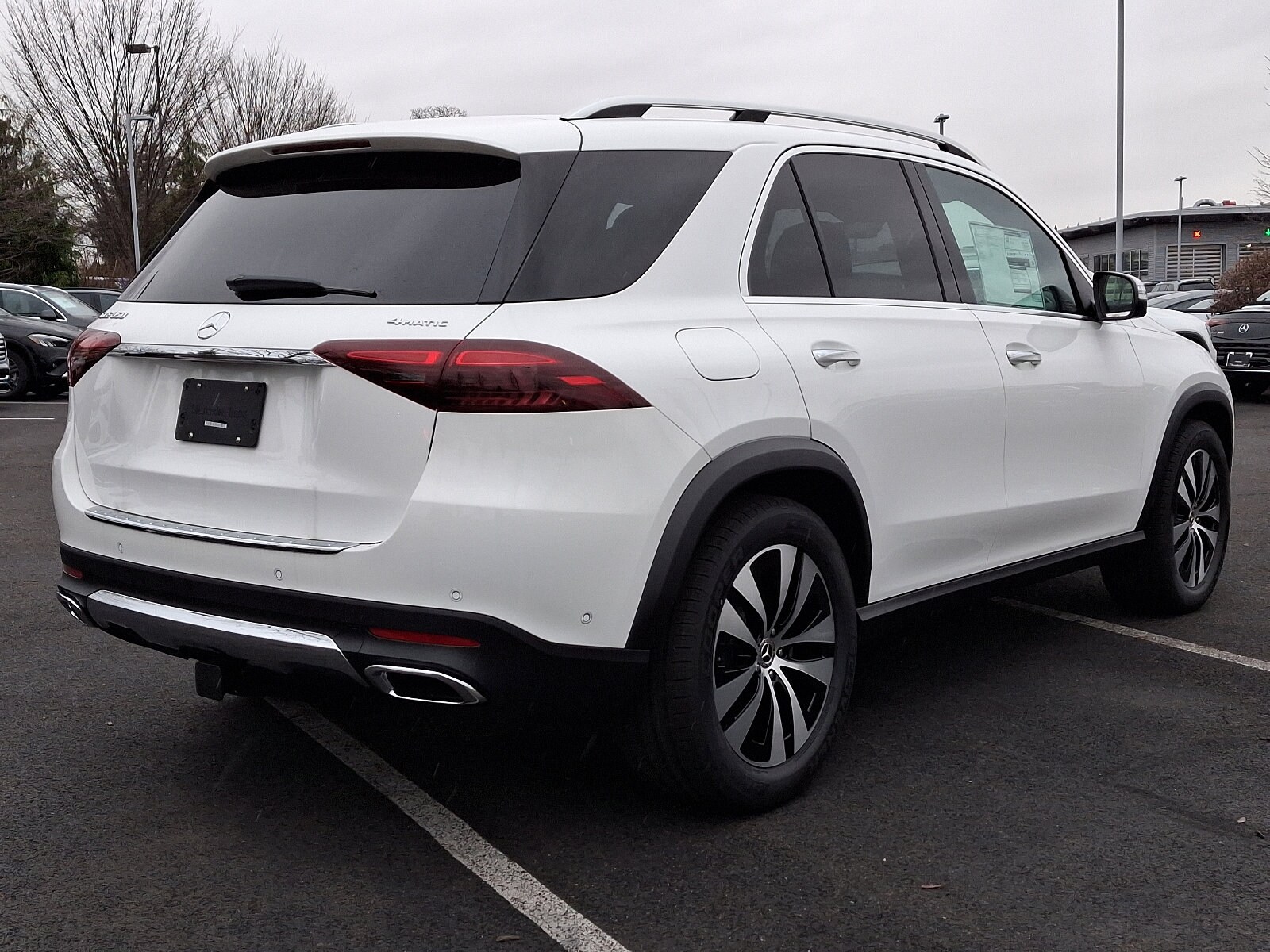 2025 Mercedes Benz GLE 350 4MATIC photo 4