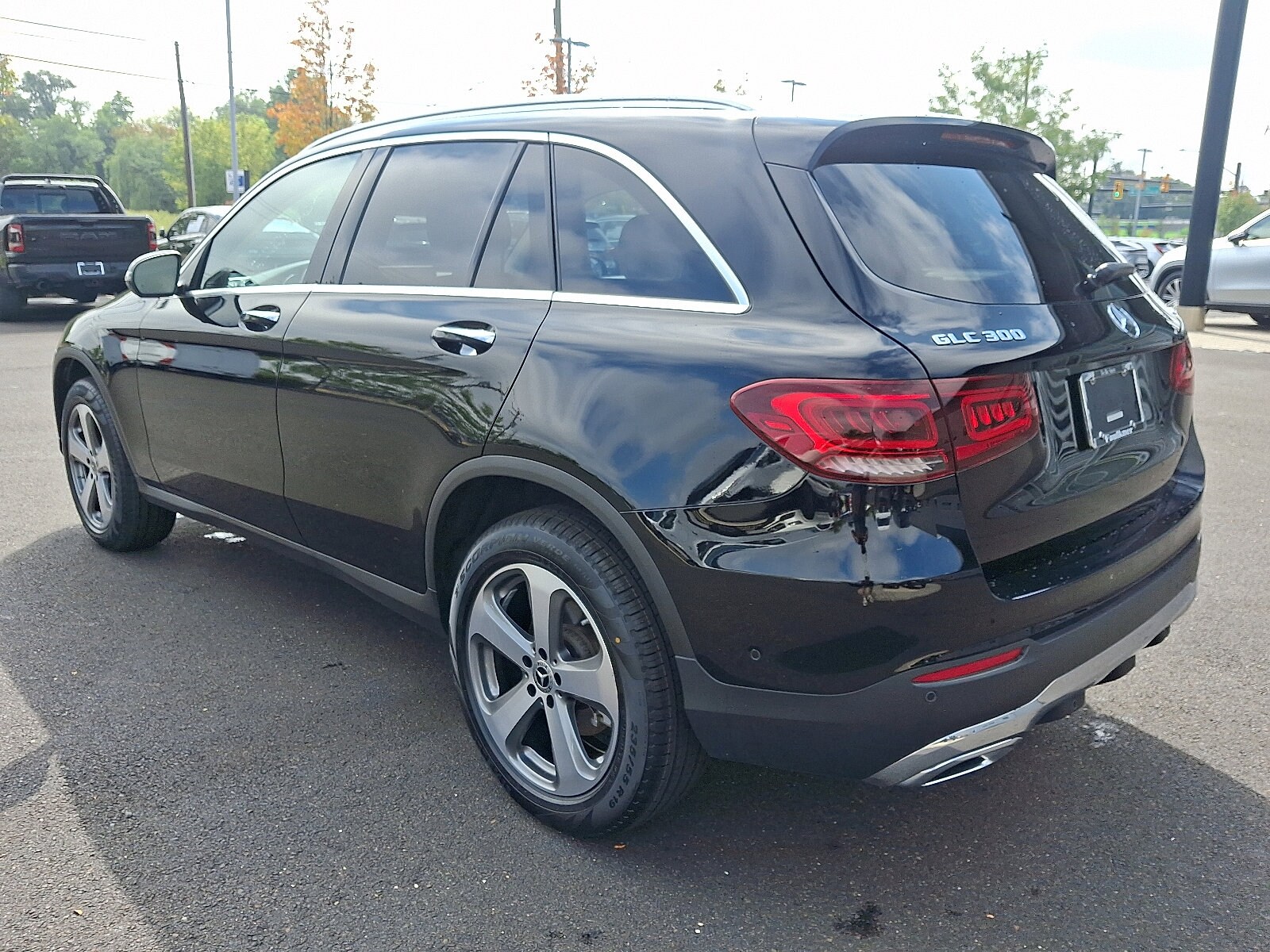 2022 Mercedes Benz GLC 300 4MATIC photo 4