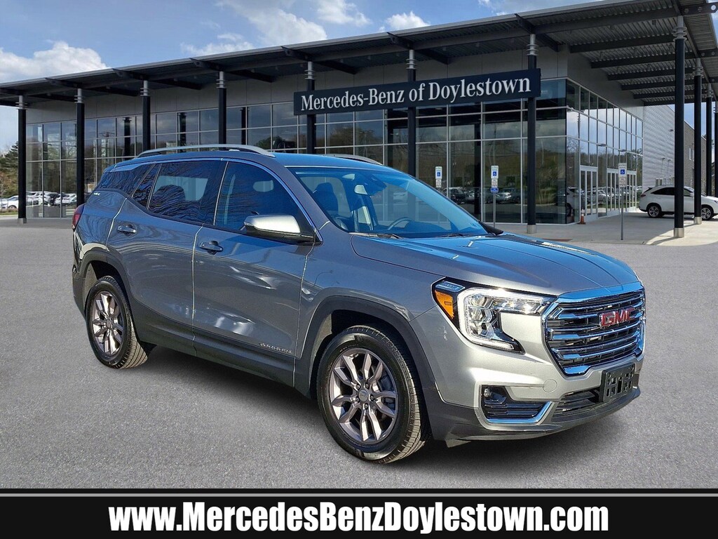Used 2024 GMC Terrain SLT SUV