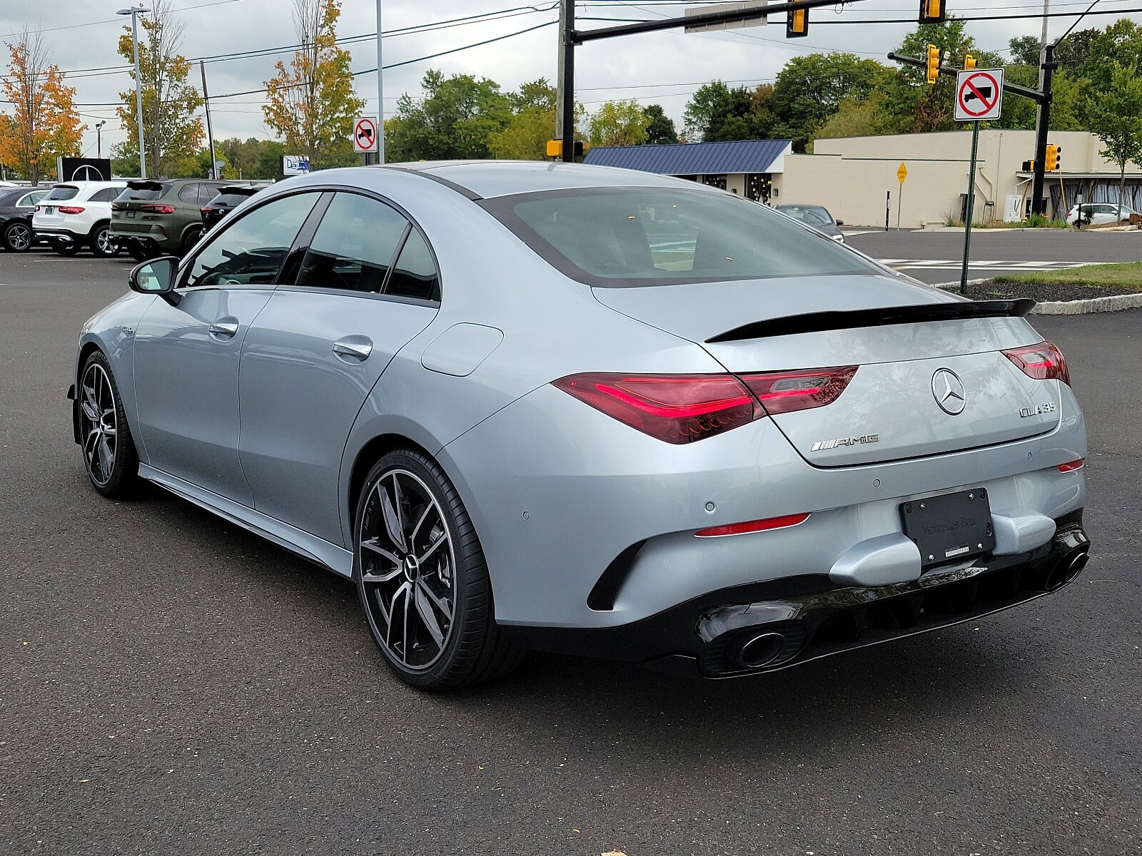 2025 Mercedes Benz CLA AMG 35 4MATIC photo 4