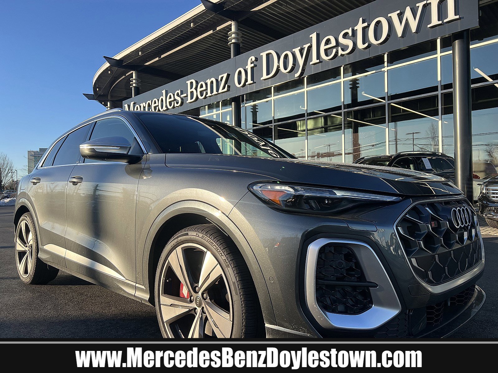 2025 Audi New SQ5 Prestige's photo