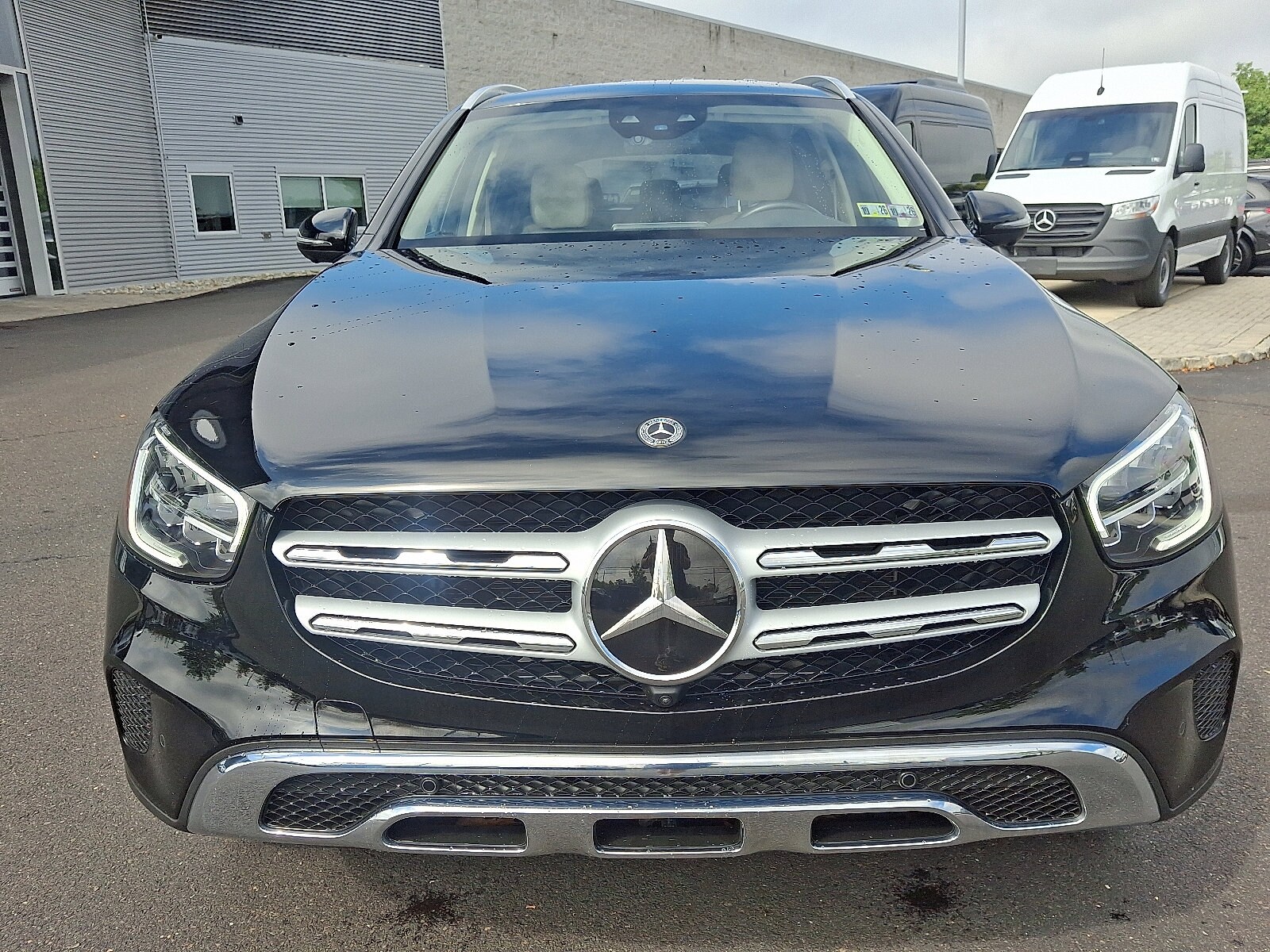 2022 Mercedes Benz GLC 300 4MATIC photo 2