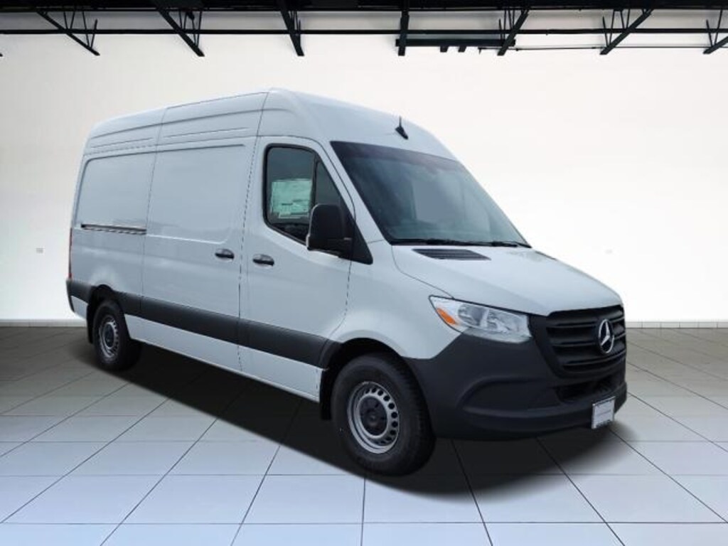 Used 2024 MercedesBenz Sprinter 2500 Auto Milwaukee Wisconsin