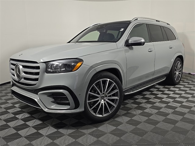 2026 Mercedes-Benz GLS Base's photo